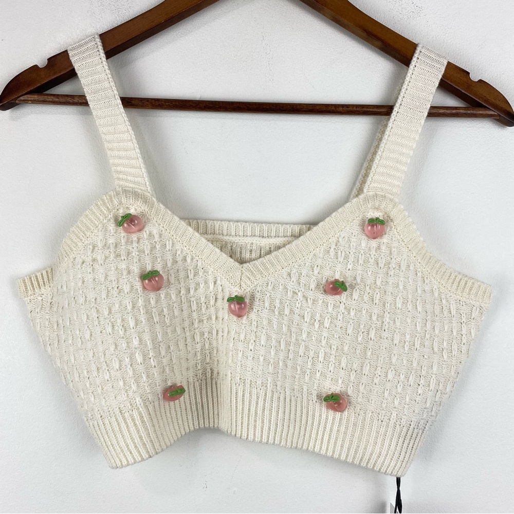 Cider size Large Women’s White Strawberry Peach Fruit Knit Cropped Tank Top NWT